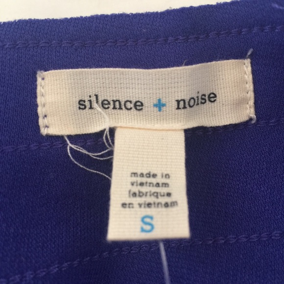 Silent Noise Mini Skirt - Picture 7 of 13